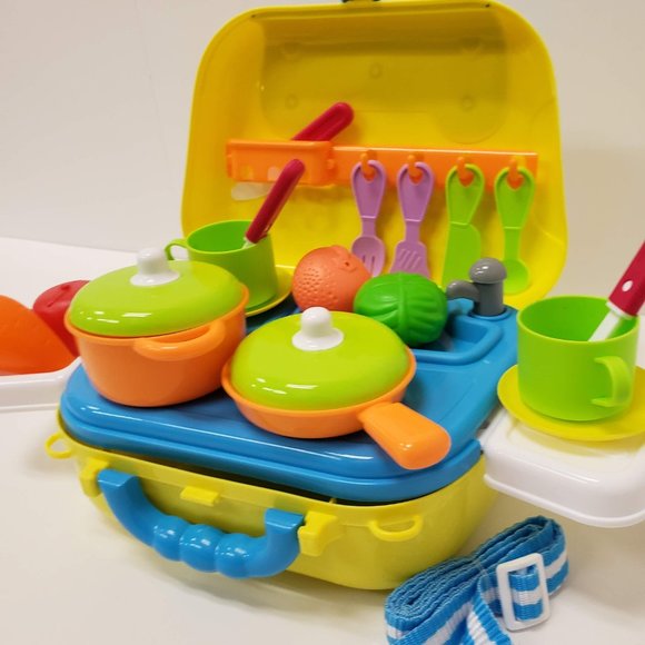 New Portable Mini Toy Kitchen set - Picture 13 of 15